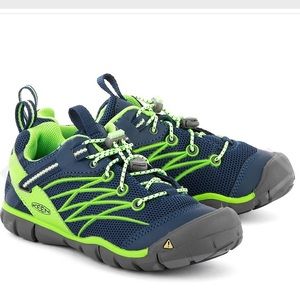 Keen Chandler Cnx, Boys Size 2 Blue and Green Shoes, Youth Hiking Trekking